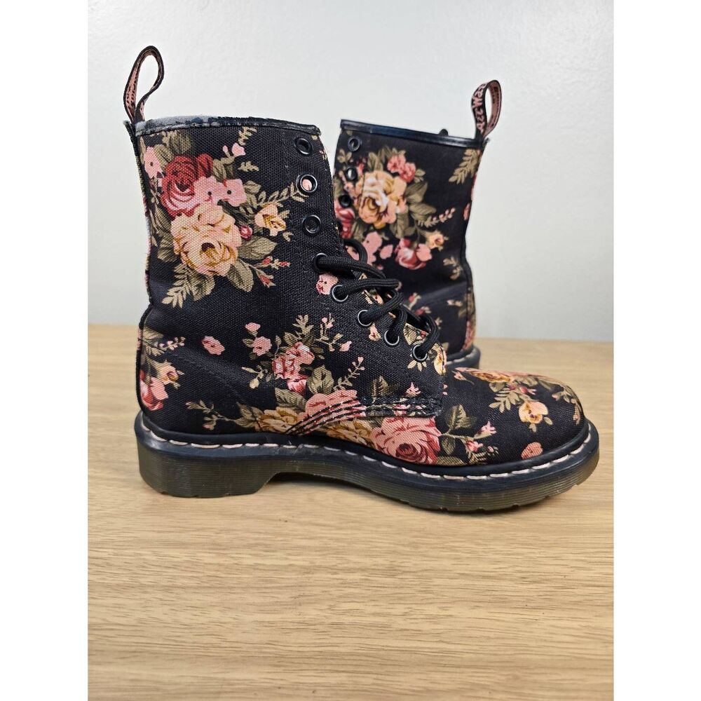 Dr Martens Docs 1460 Victorian Flowers 8 Eye Boots Black Pink Canvas Size 7 - Picture 2 of 7